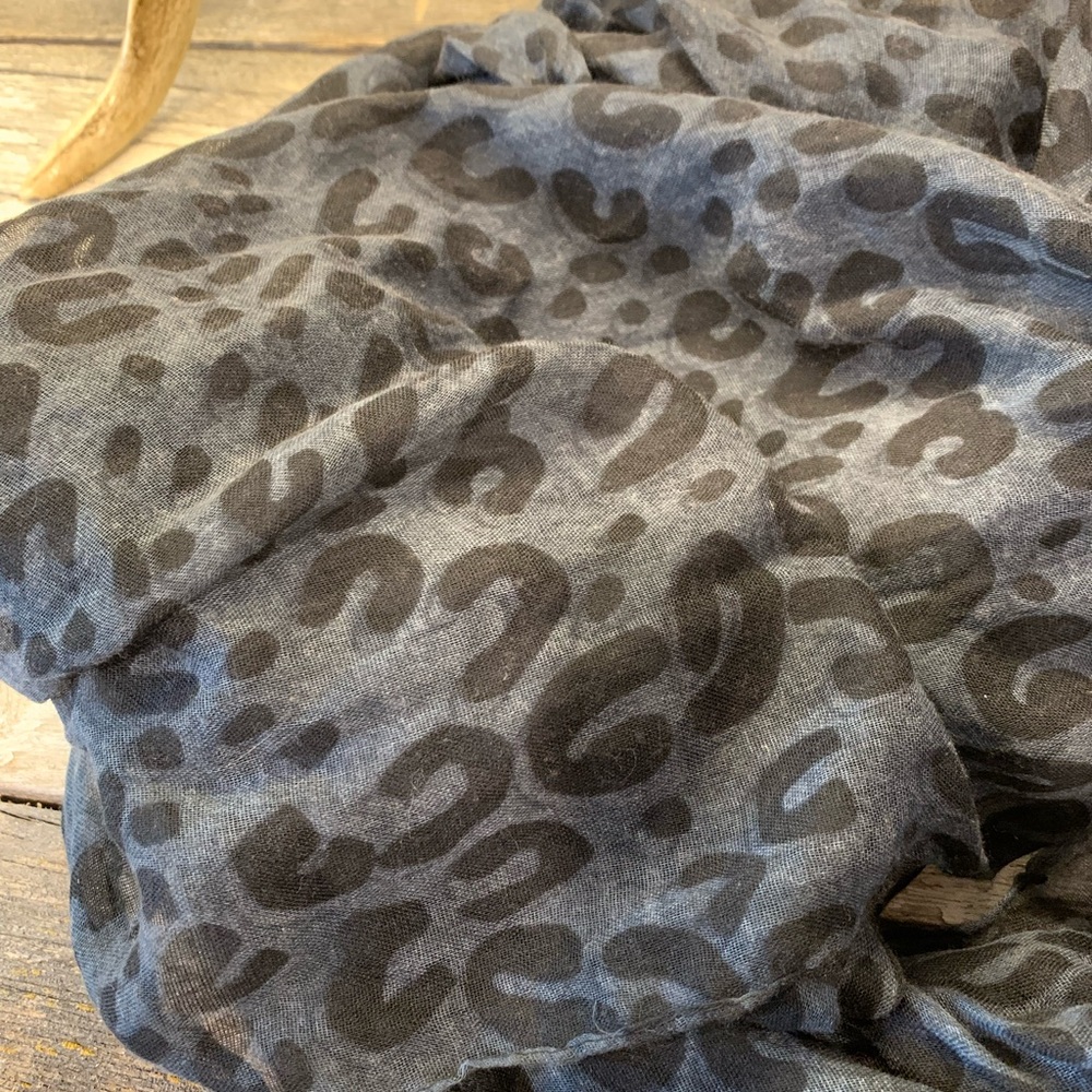 Cheetah Print Infinity Scarf - Picture 2 of 2